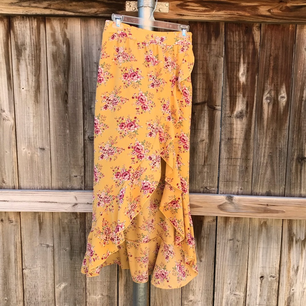 Asymmetrical Ruffle Skirt